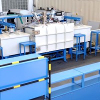 Elektrónovolúčový zvárací komplex s vákuovou komorou PZ-EZ-ZPH slúži na kadenčné zváranie piestikov hydromotorov