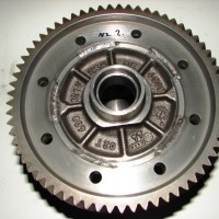 Laser welded wheel composed of two hard-to-weld materials