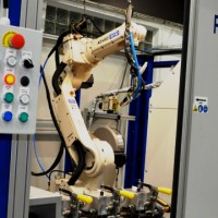 Robotizované pracovisko PZ RP1 AUTOMOTIVE
