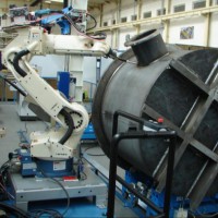 Automatizovaný AUTOWELDLINK - vsokoproduktívne automatizovaný technologický komplex je určený na výrobu veľkokapacitných nádrží a potrubí
